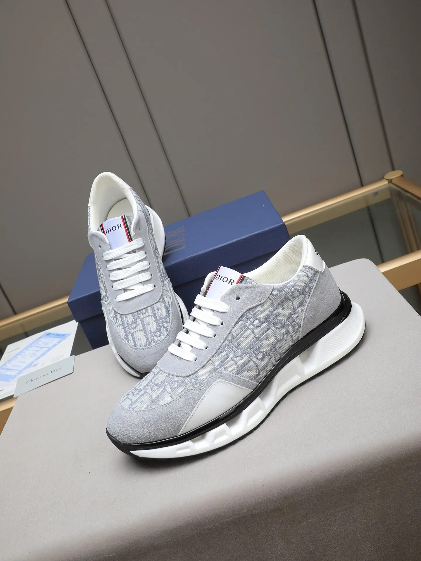 PP460 New Dior🆕The latest men's casual sports shoes, the upper is made of imported cowhide➕Dior's special material! Breathable sheepskin. The TPU blade base is lightweight and wear-resistant! Size:38-44 (45 customized)